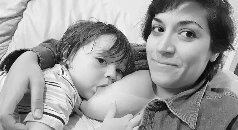 Sarah, a breastfeeding mom, tells us about her experience!